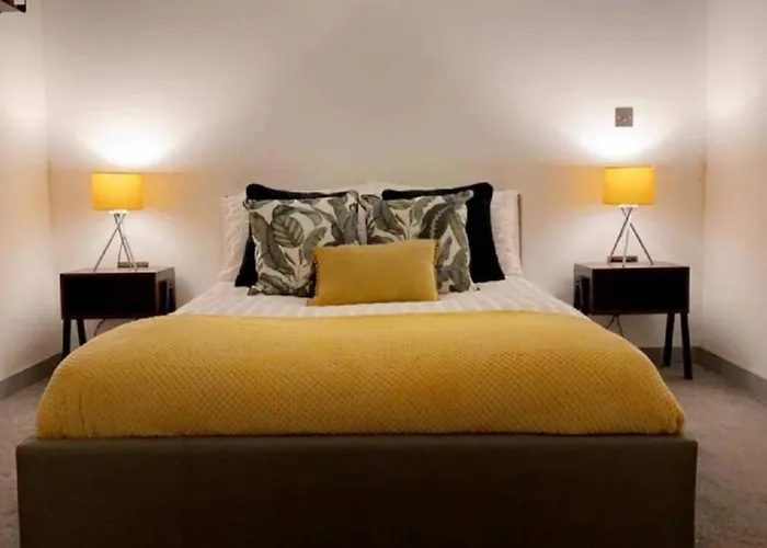 Doncaster Central Danum House Apartment
